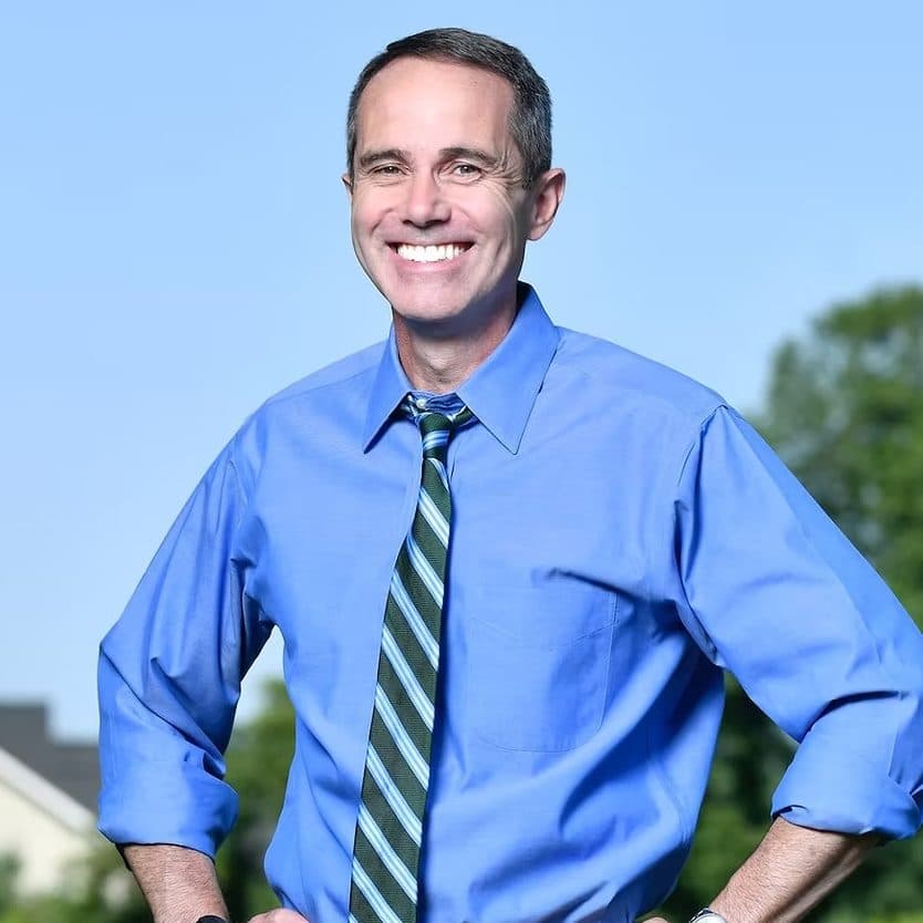 Photo of Steve Santarsiero